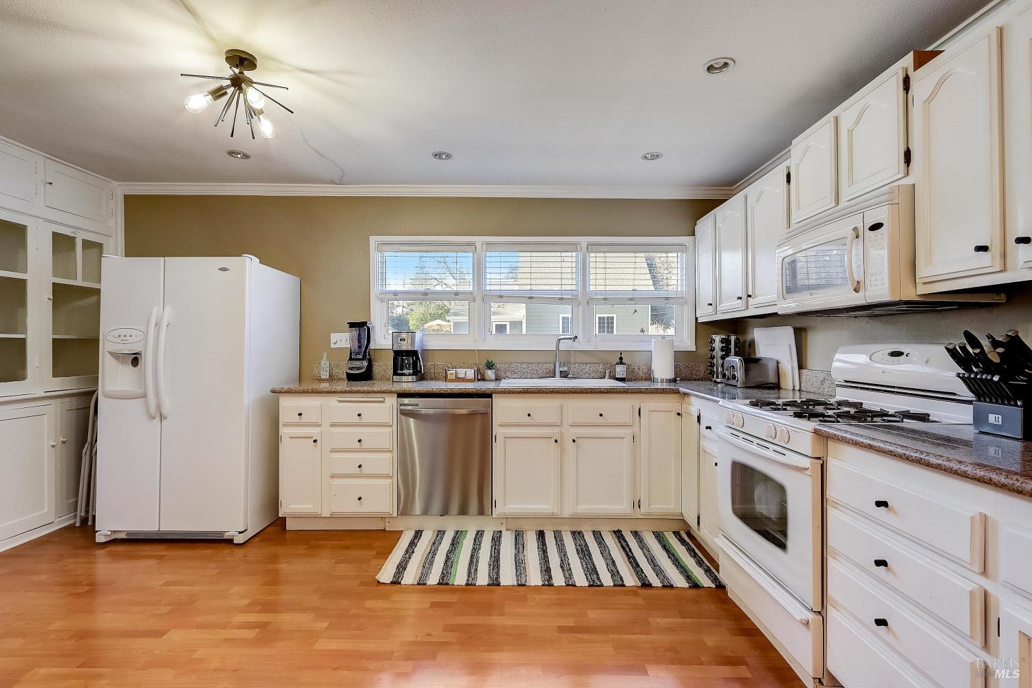 1343 B Street Napa CA 94559