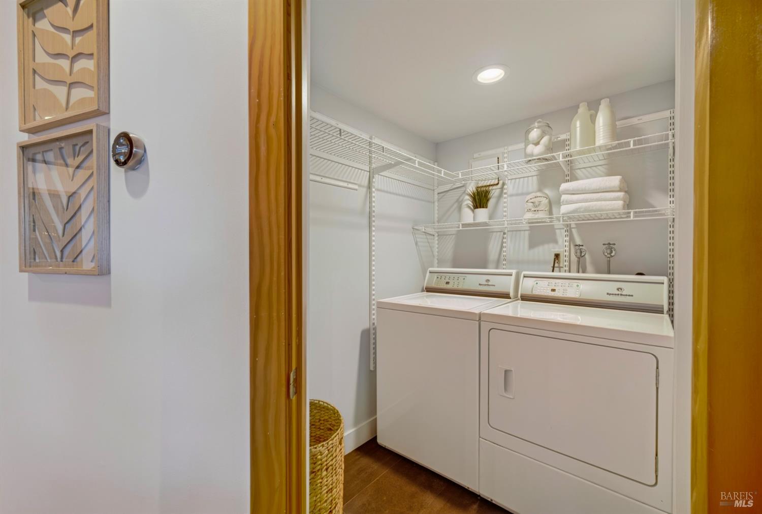 569 Edgewood Avenue Mill Valley CA 94941