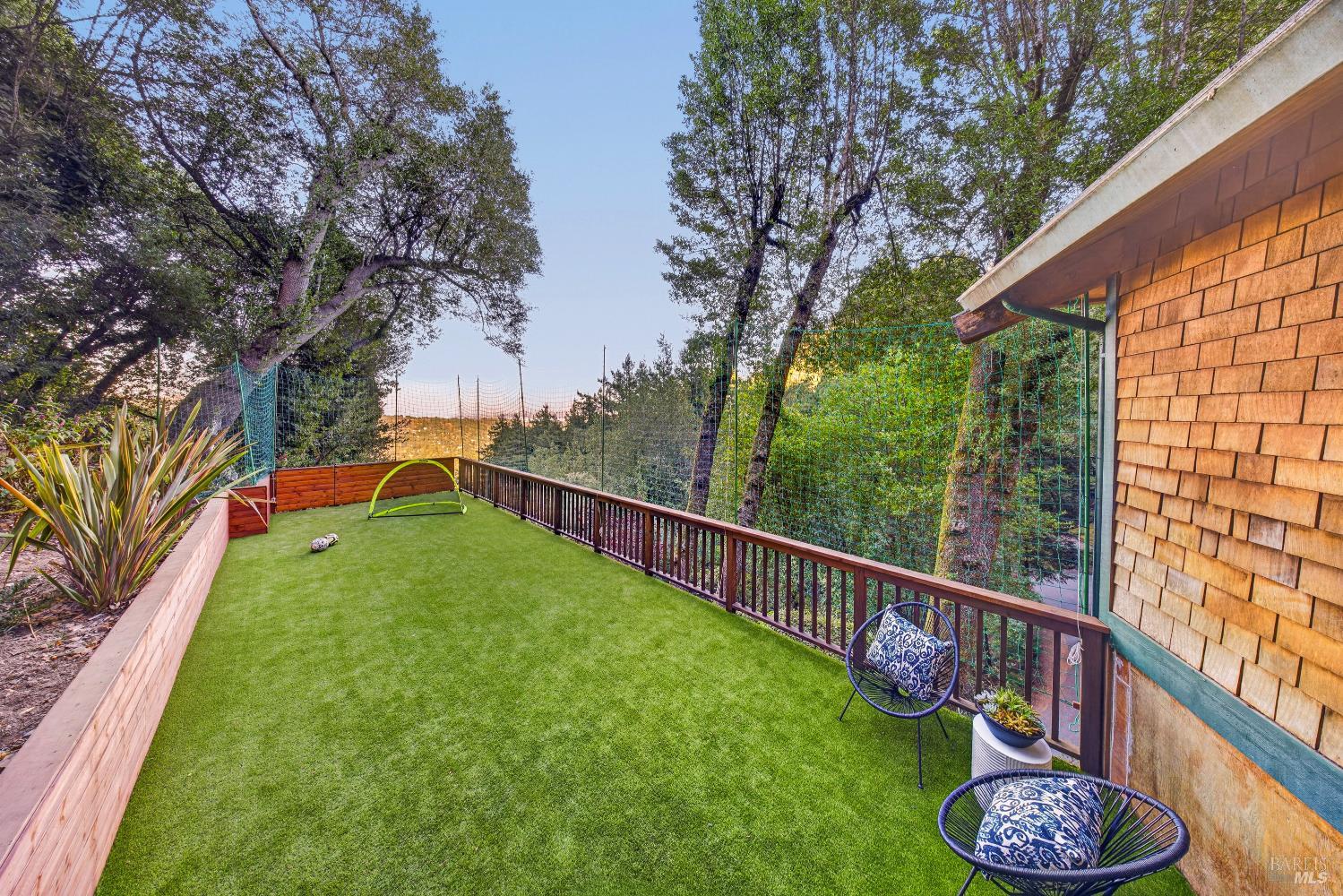 569 Edgewood Avenue Mill Valley CA 94941
