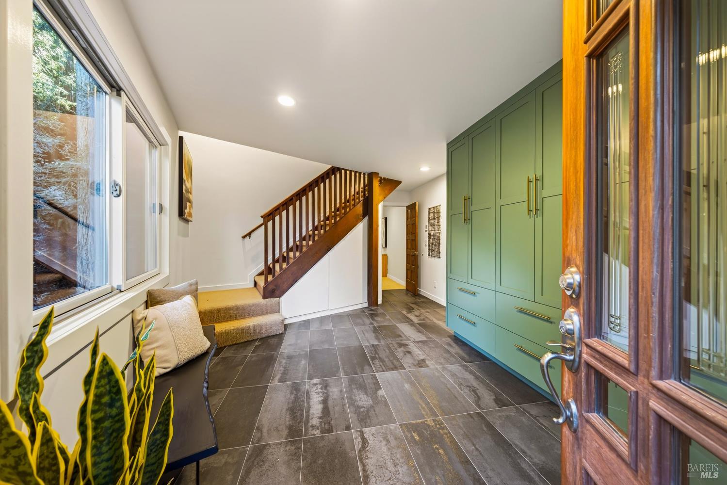 569 Edgewood Avenue Mill Valley CA 94941