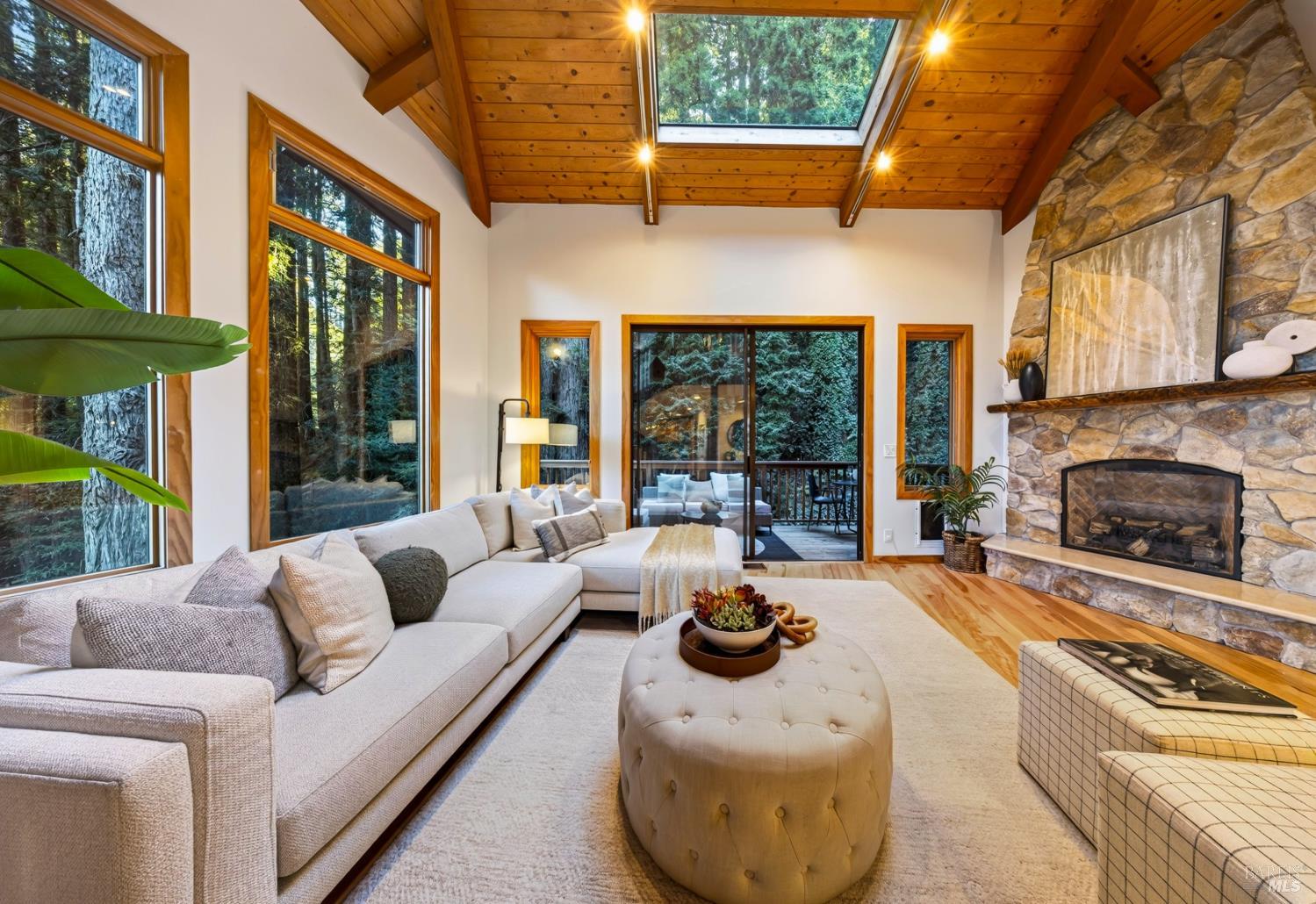 569 Edgewood Avenue Mill Valley CA 94941