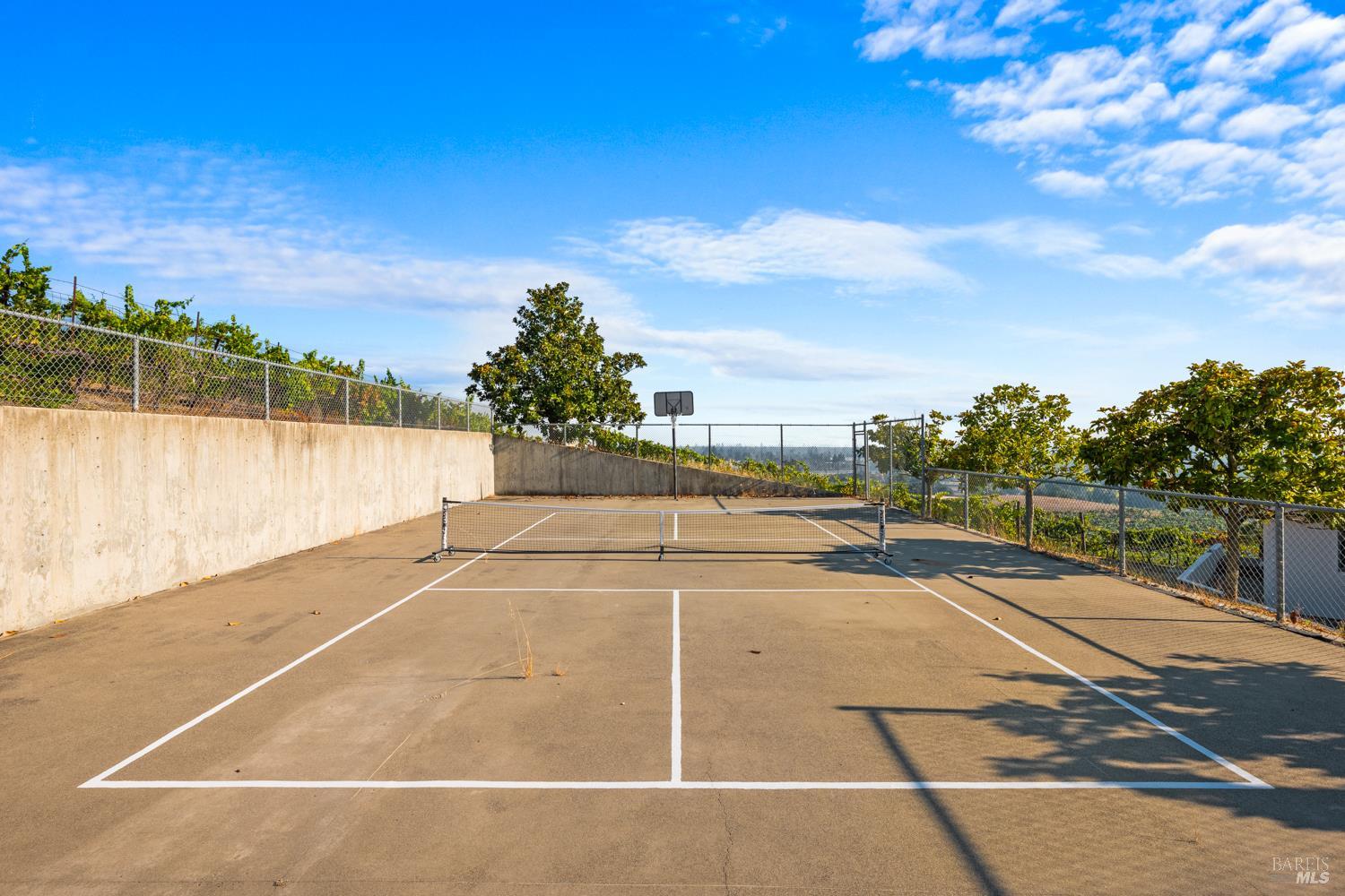 4076-4080 Old Redwood Highway Santa Rosa CA 95403