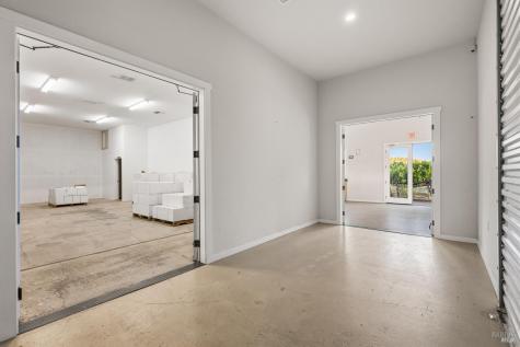 4076-4080 Old Redwood Highway Santa Rosa CA 95403