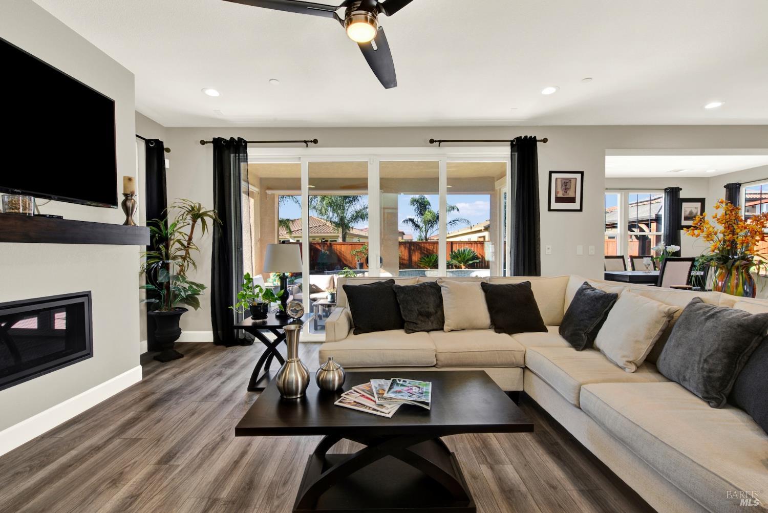1535 Sword Street Dixon CA 95620