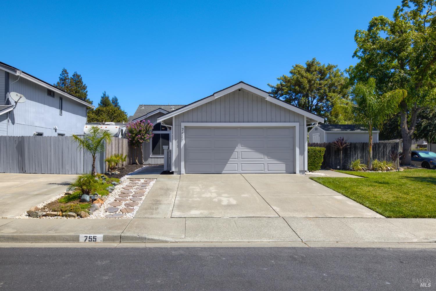755 Oakvale Way Vacaville CA 95687