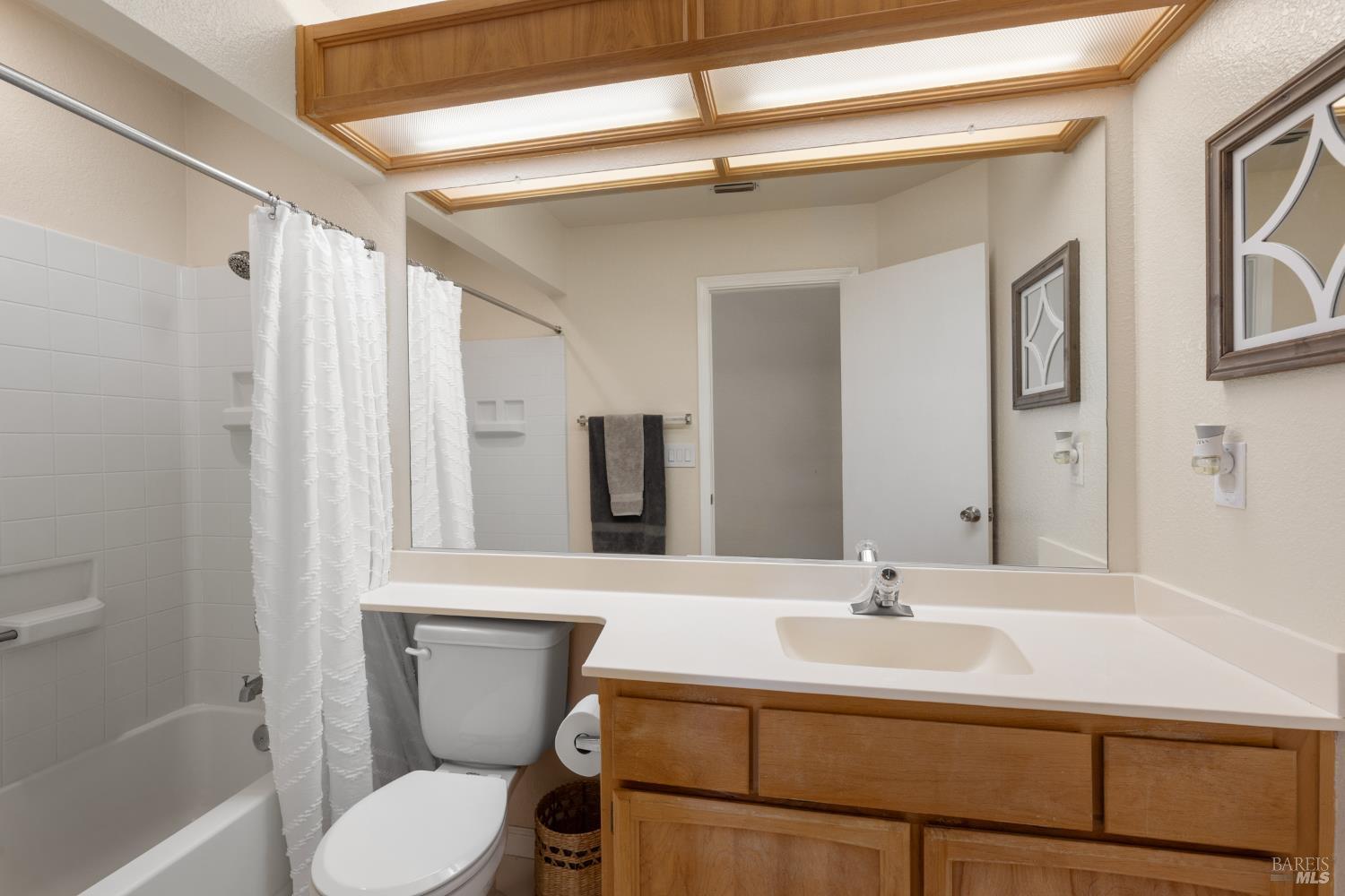 755 Oakvale Way Vacaville CA 95687