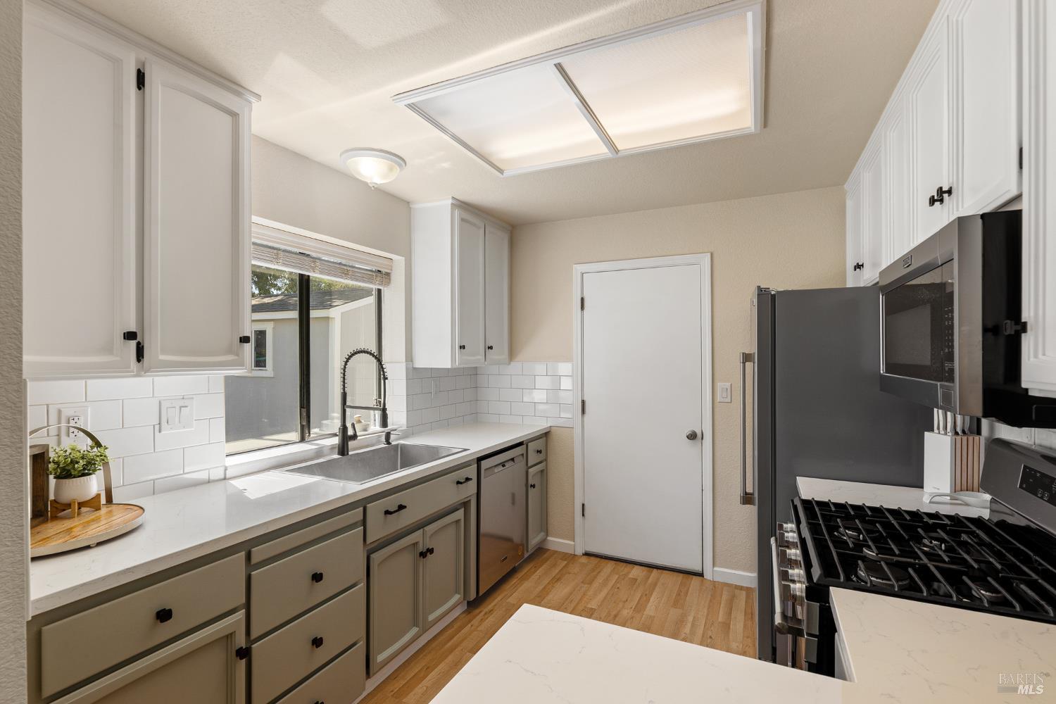 755 Oakvale Way Vacaville CA 95687