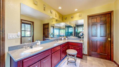 4389 Summit View Ranch Road Santa Rosa CA 95404