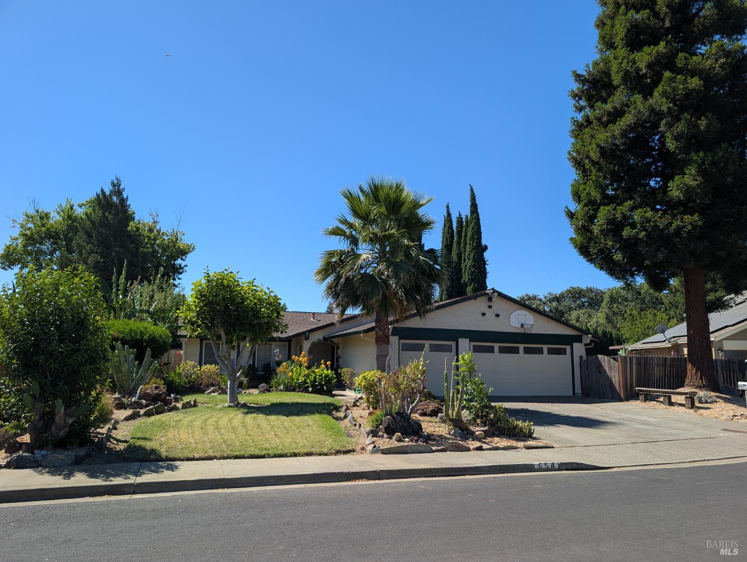 654 Houston Court Vacaville CA 95687