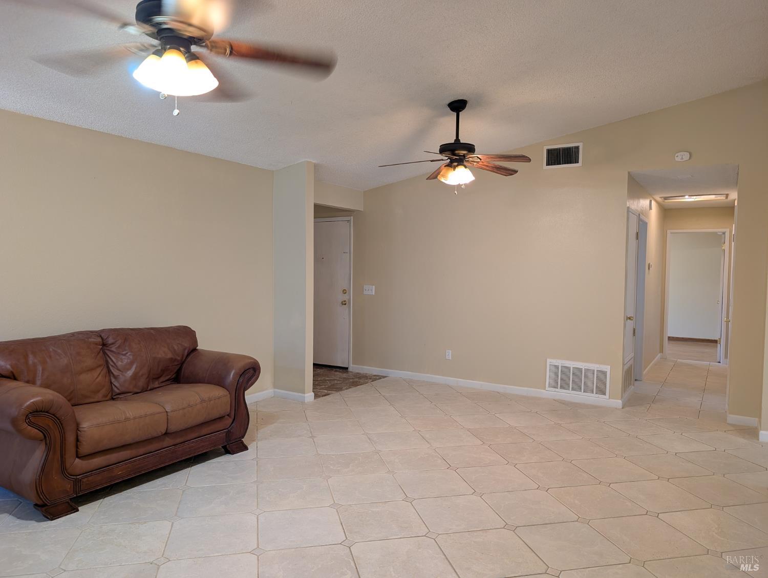 654 Houston Court Vacaville CA 95687