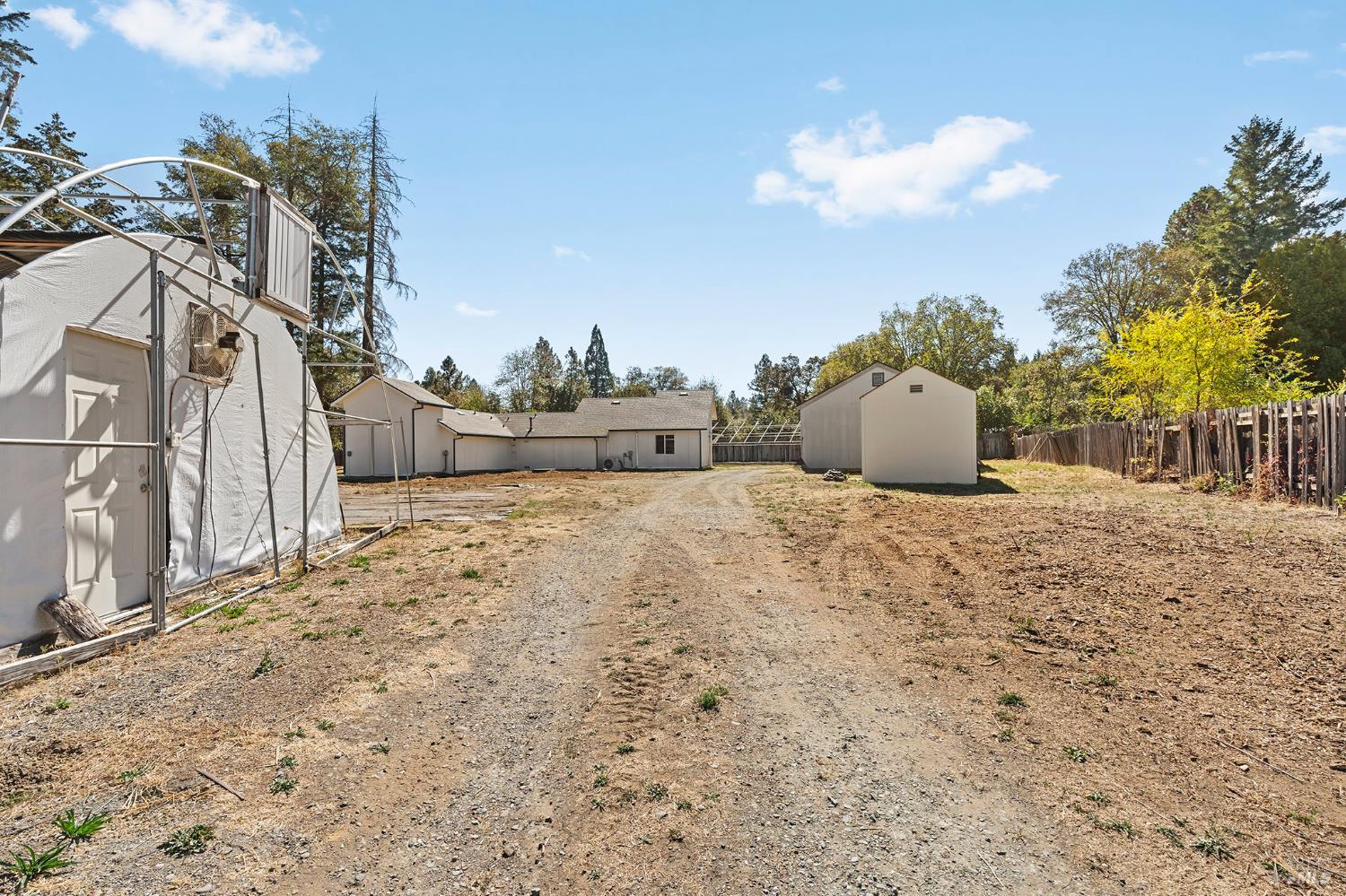 1041 Creek Side Court Laytonville CA 95454