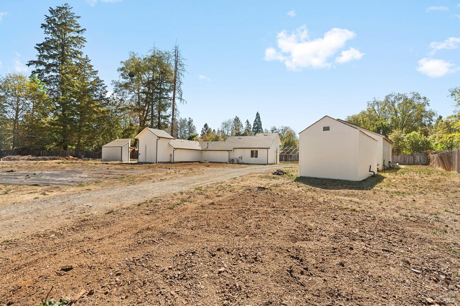 1041 Creek Side Court Laytonville CA 95454