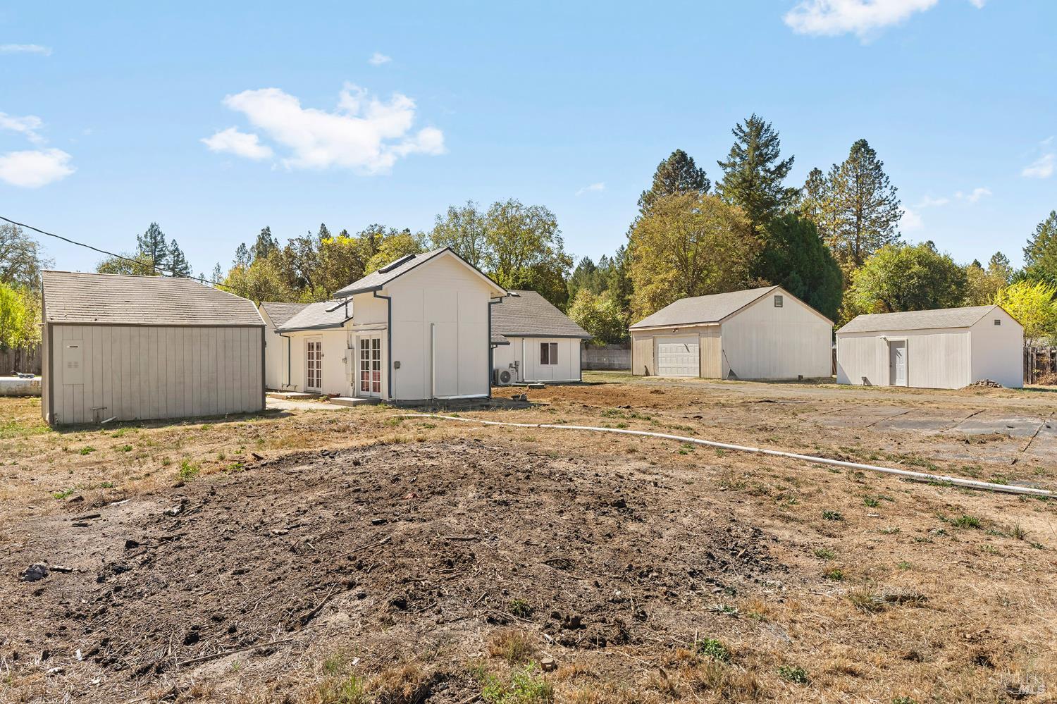 1041 Creek Side Court Laytonville CA 95454