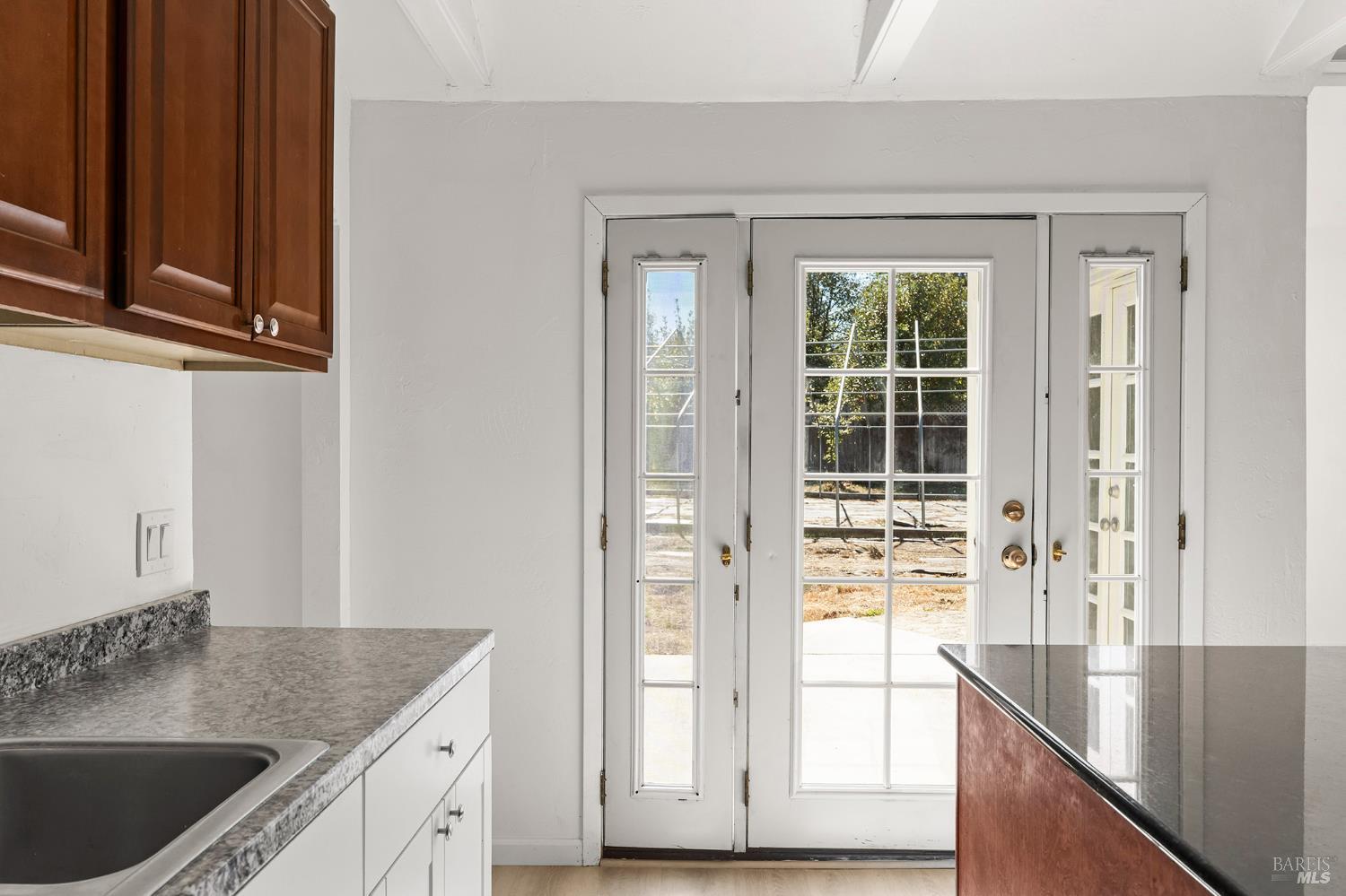 1041 Creek Side Court Laytonville CA 95454