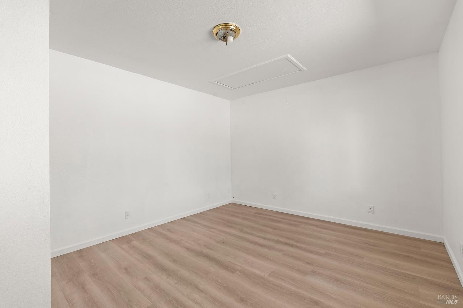 1041 Creek Side Court Laytonville CA 95454