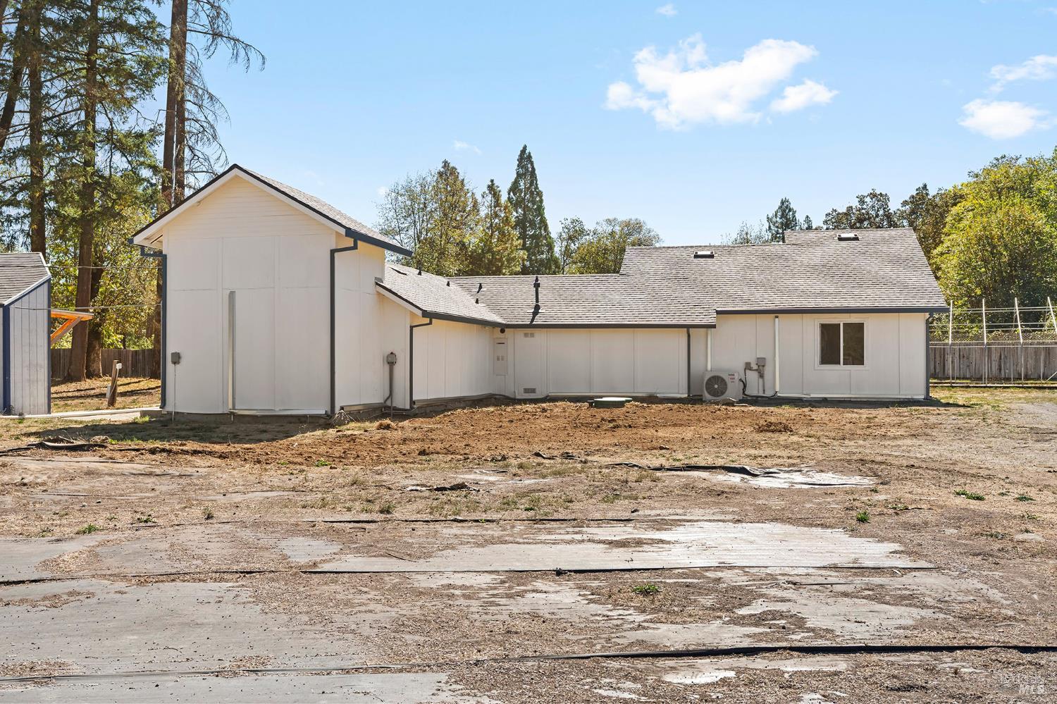 1041 Creek Side Court Laytonville CA 95454