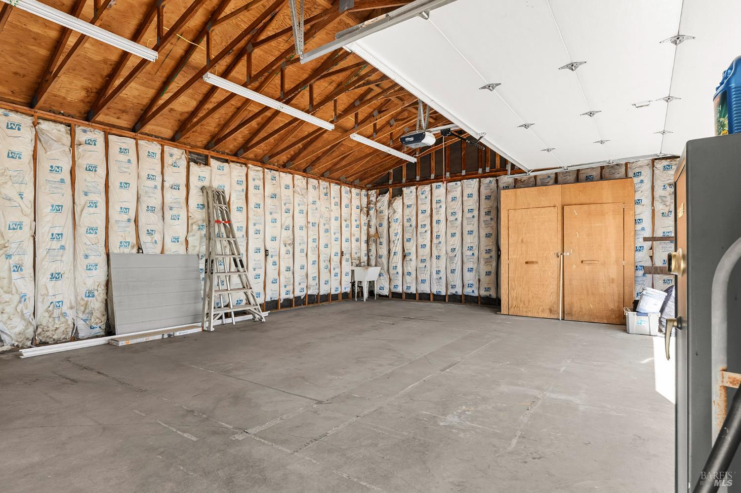 1041 Creek Side Court Laytonville CA 95454