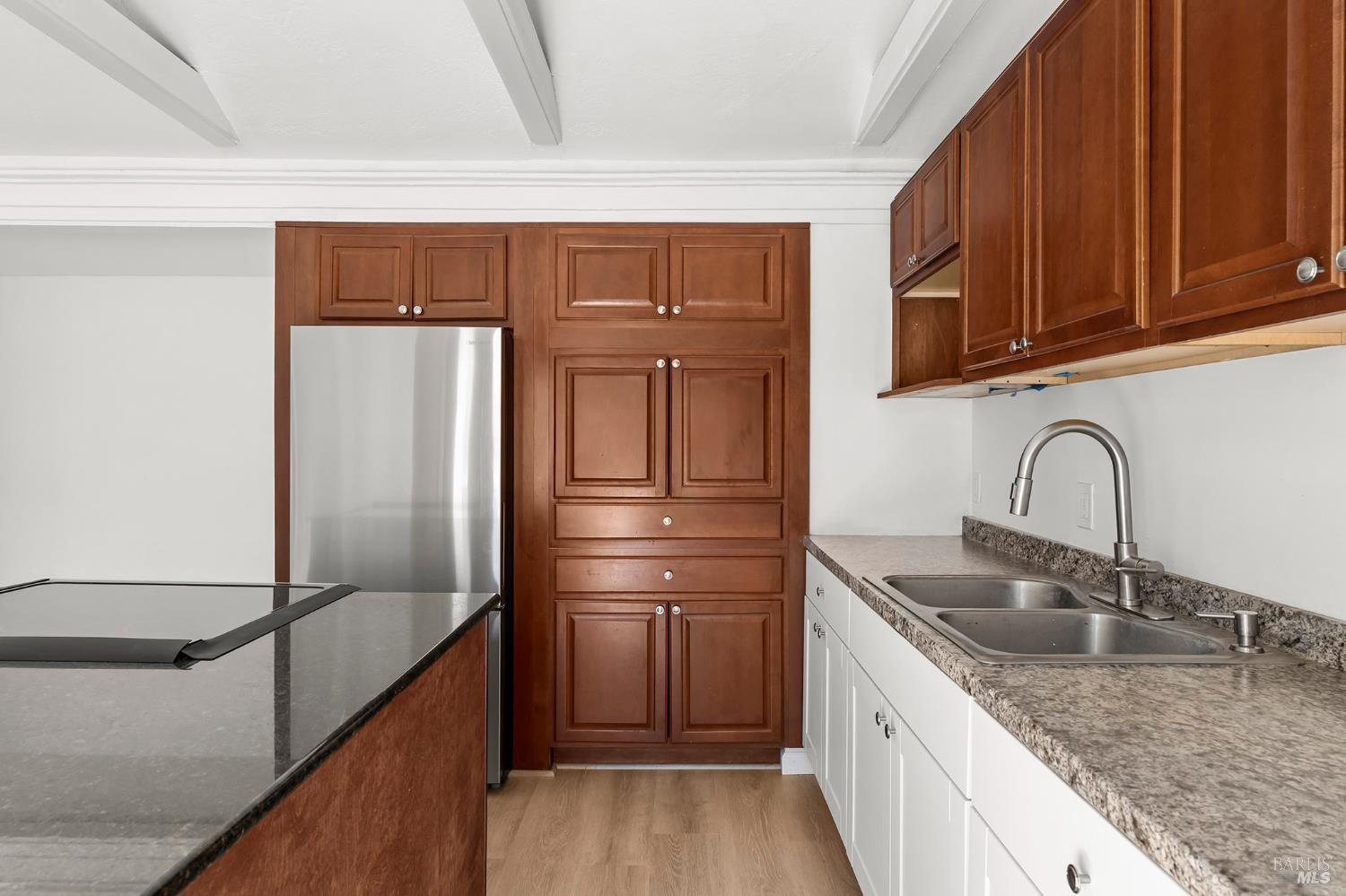 1041 Creek Side Court Laytonville CA 95454