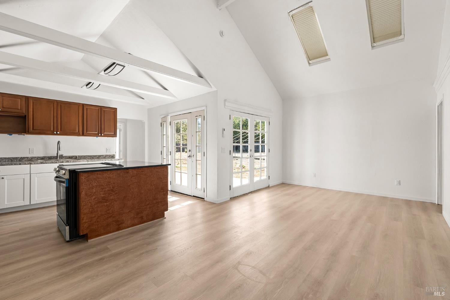 1041 Creek Side Court Laytonville CA 95454