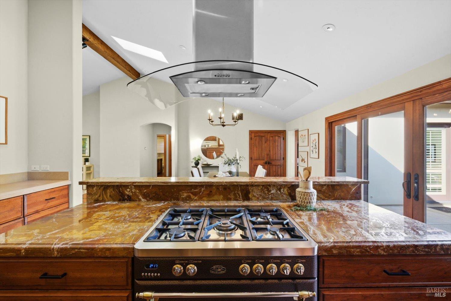 977 Pratt Avenue St. Helena CA 94574