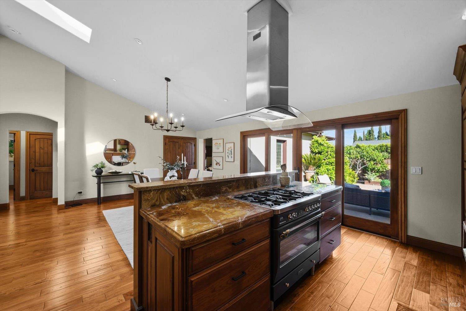 977 Pratt Avenue St. Helena CA 94574