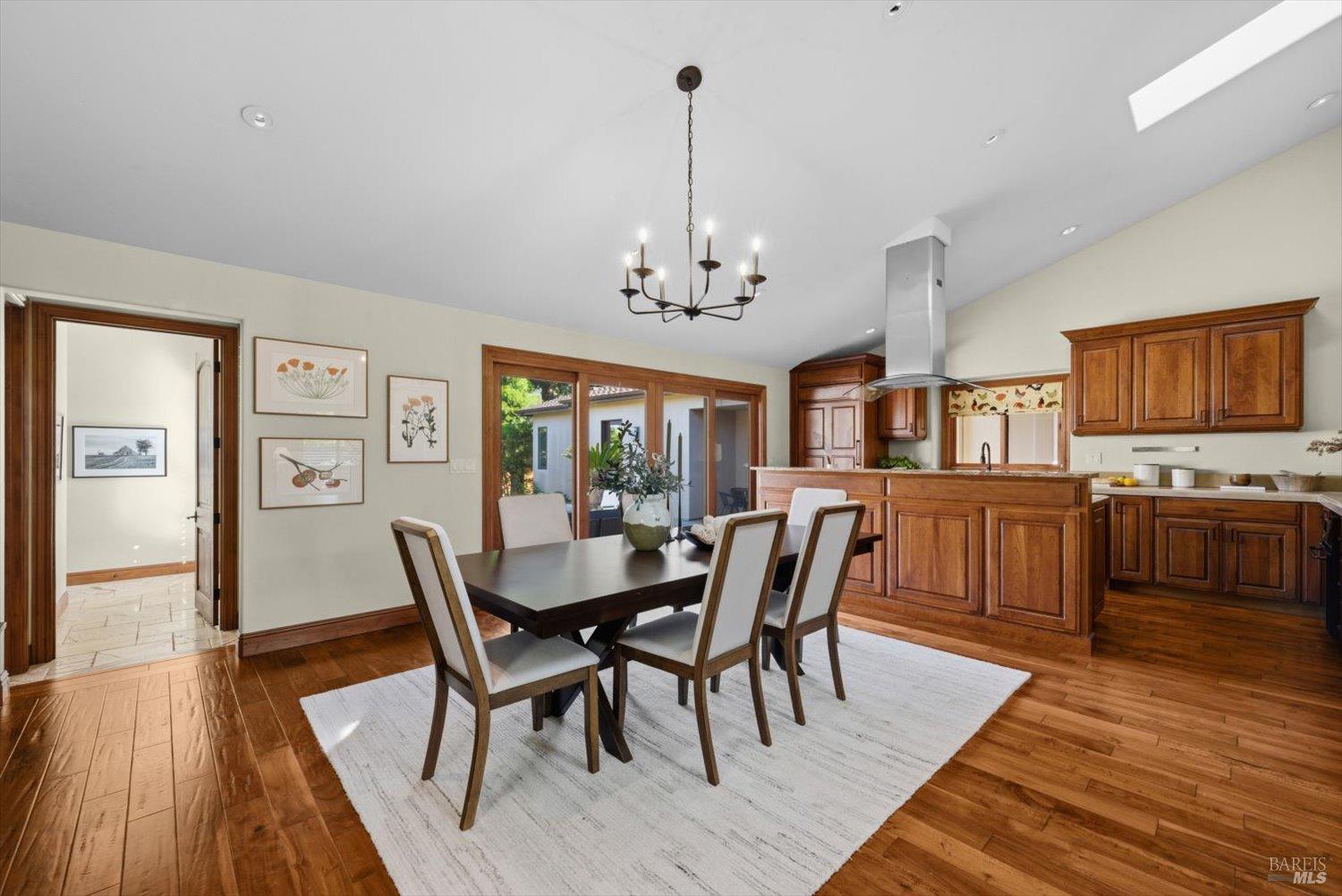 977 Pratt Avenue St. Helena CA 94574