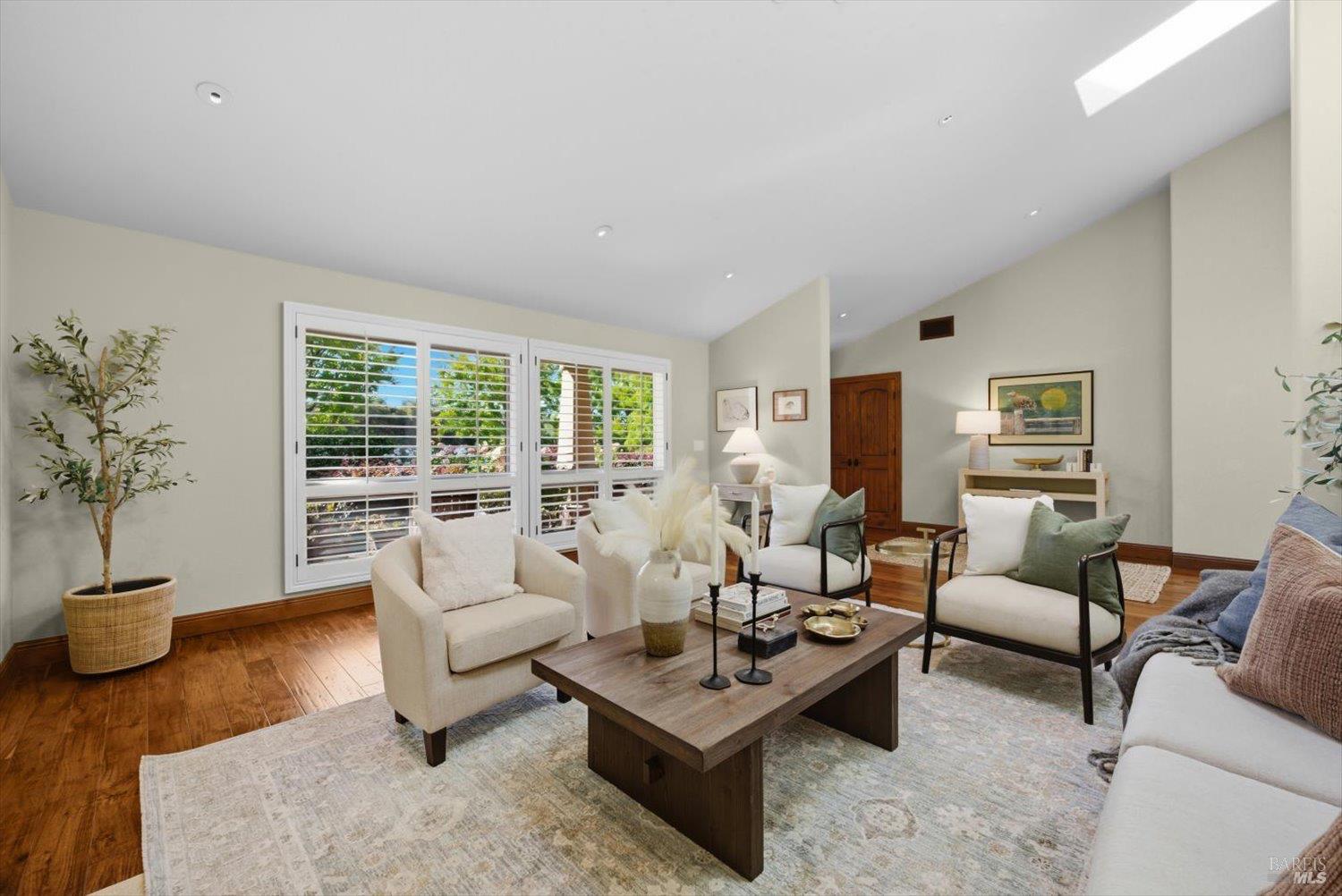 977 Pratt Avenue St. Helena CA 94574
