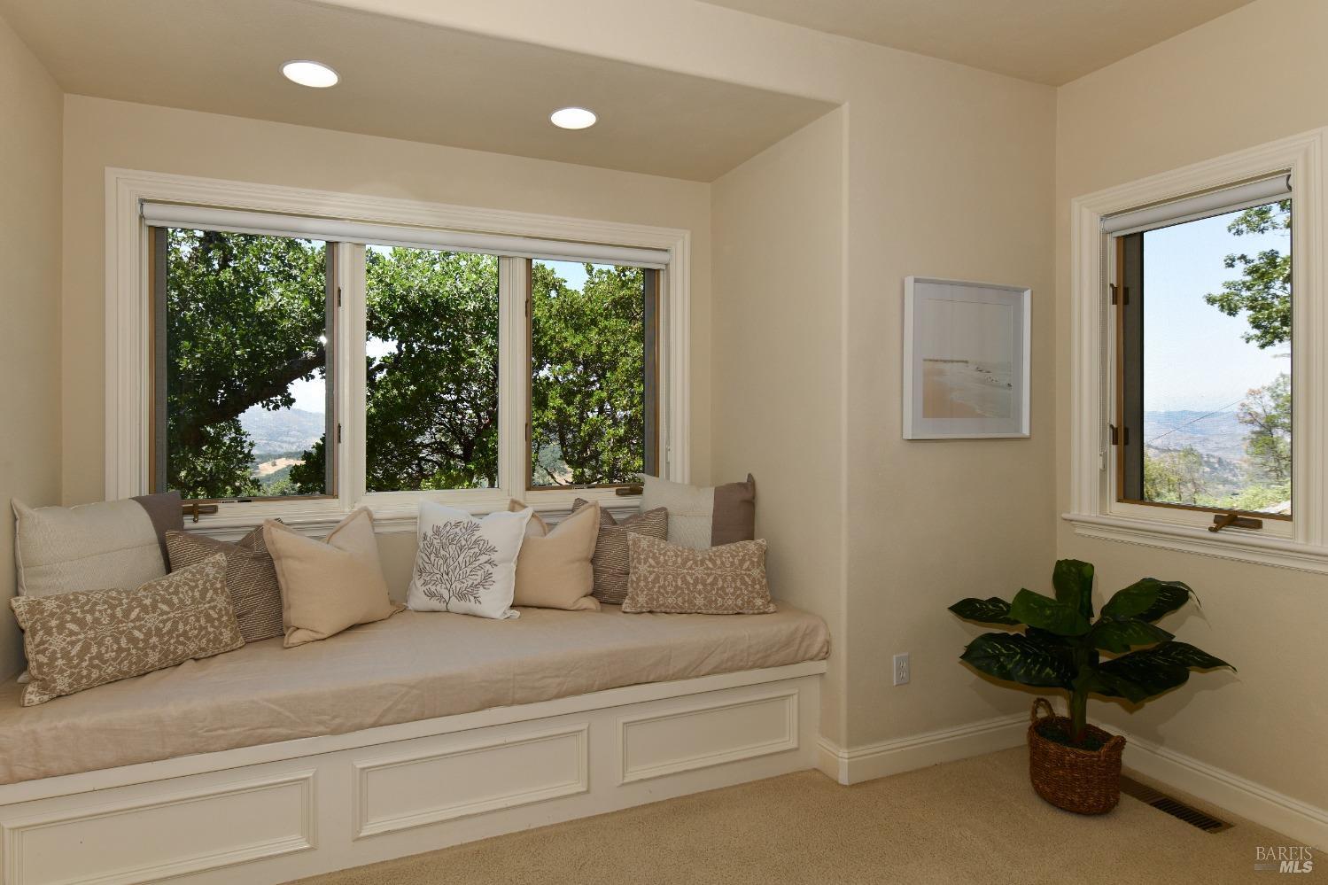 100 Longhorn Ridge Road Napa CA 94558