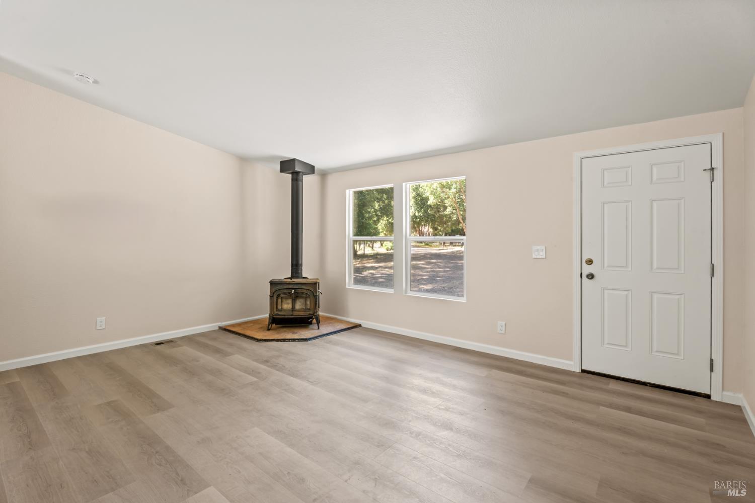 78611 Mina Road Covelo CA 95428