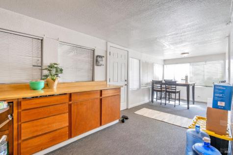 4475 Dowdell Avenue Santa Rosa CA 95407