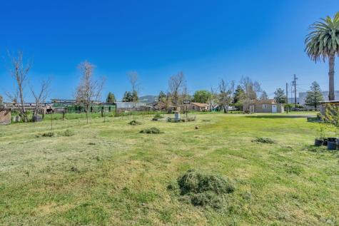 4475 Dowdell Avenue Santa Rosa CA 95407