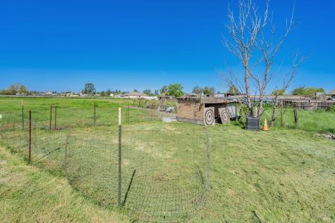 4475 Dowdell Avenue Santa Rosa CA 95407