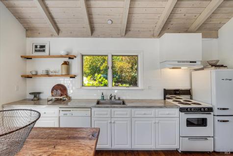 4456 Grove Street Sonoma CA 95476