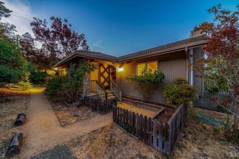 4456 Grove Street Sonoma CA 95476
