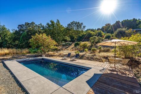 4456 Grove Street Sonoma CA 95476