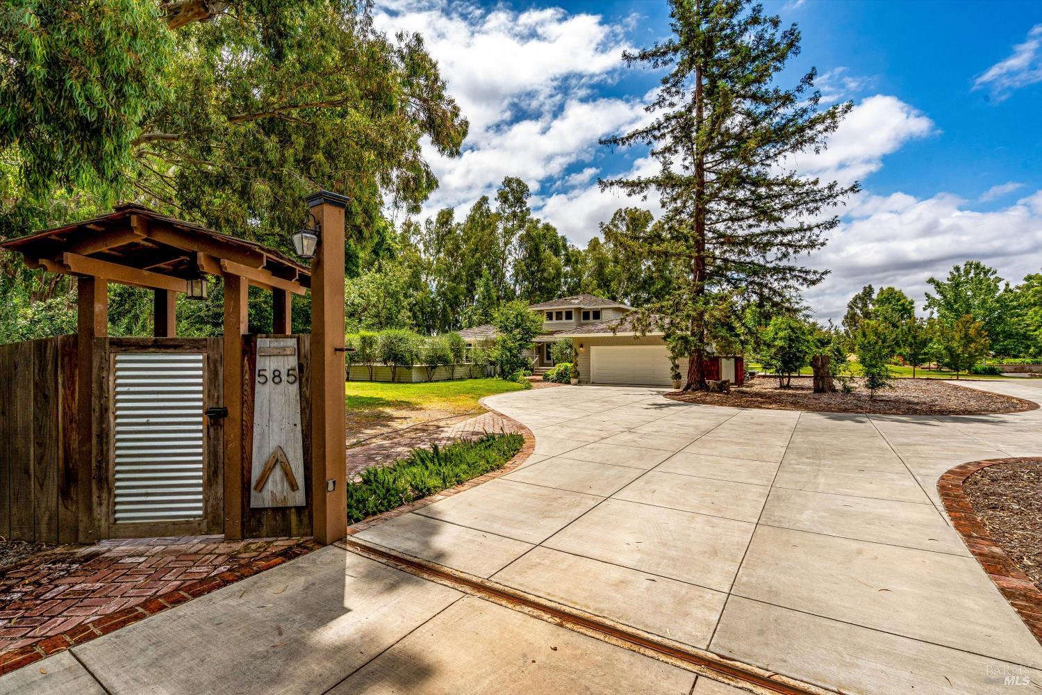 585 Denmark Street Sonoma CA 95476