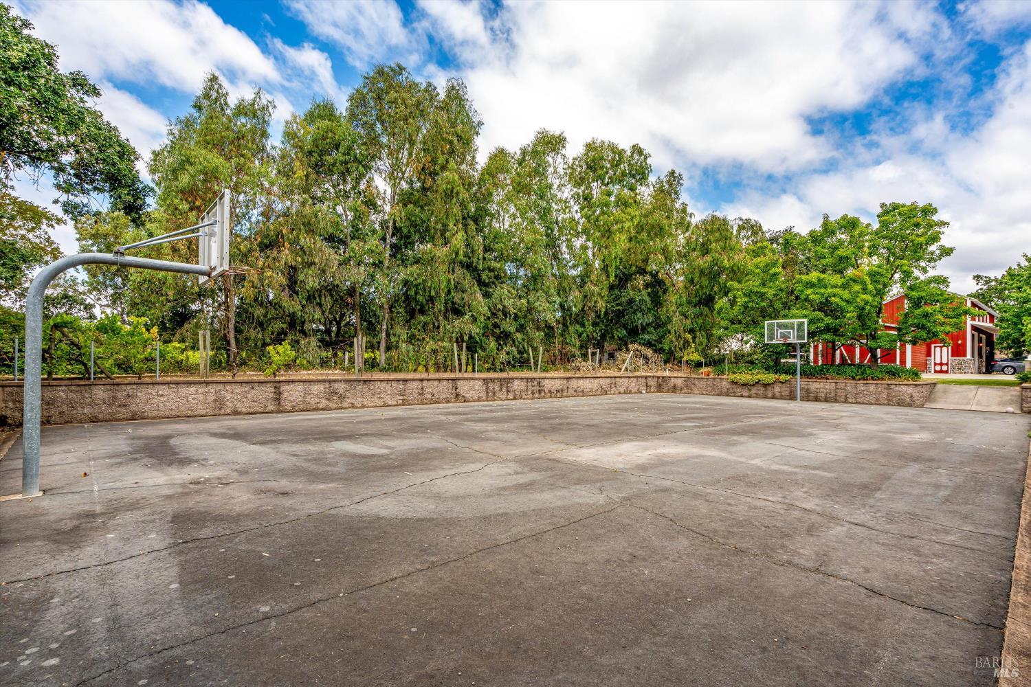 585 Denmark Street Sonoma CA 95476