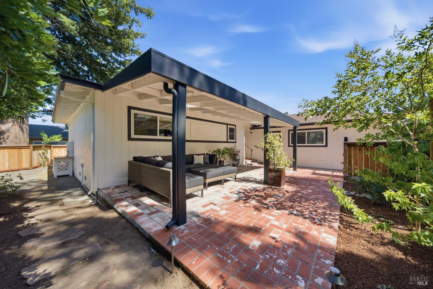 151 Temelec Circle Sonoma CA 95476