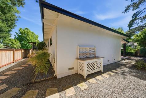 151 Temelec Circle Sonoma CA 95476