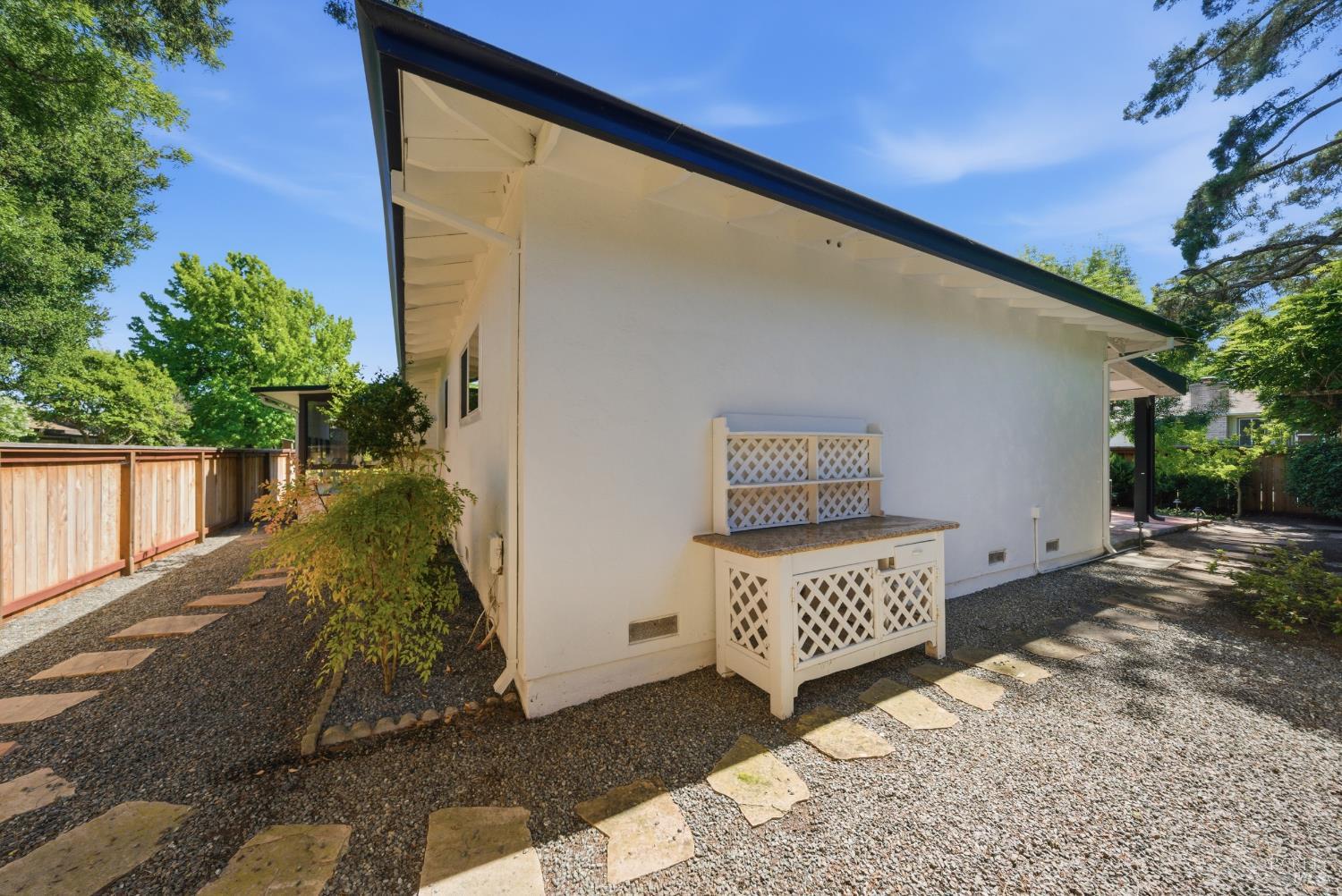 151 Temelec Circle Sonoma CA 95476