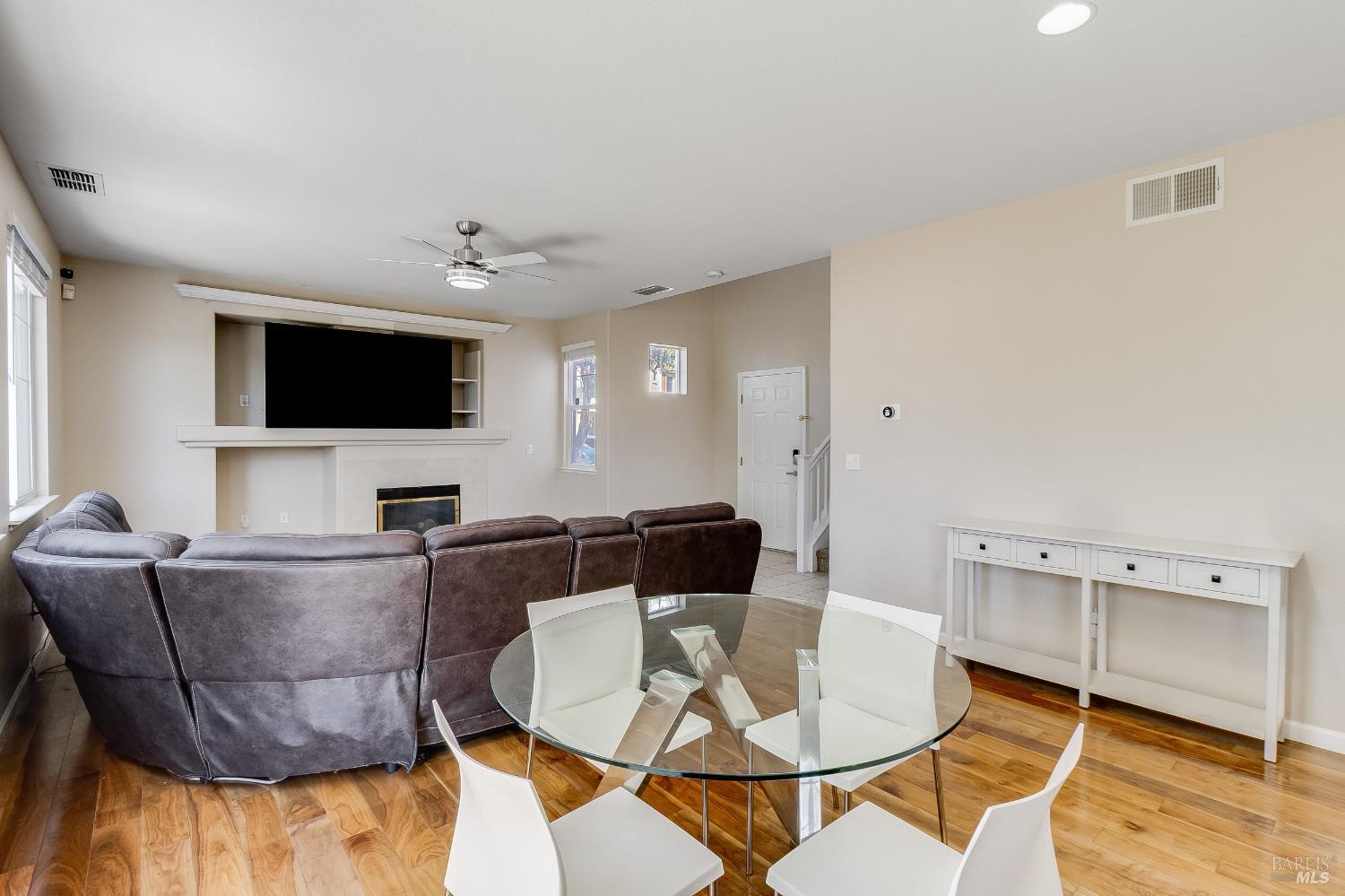 673 Rockspray Circle Pittsburg CA 94565