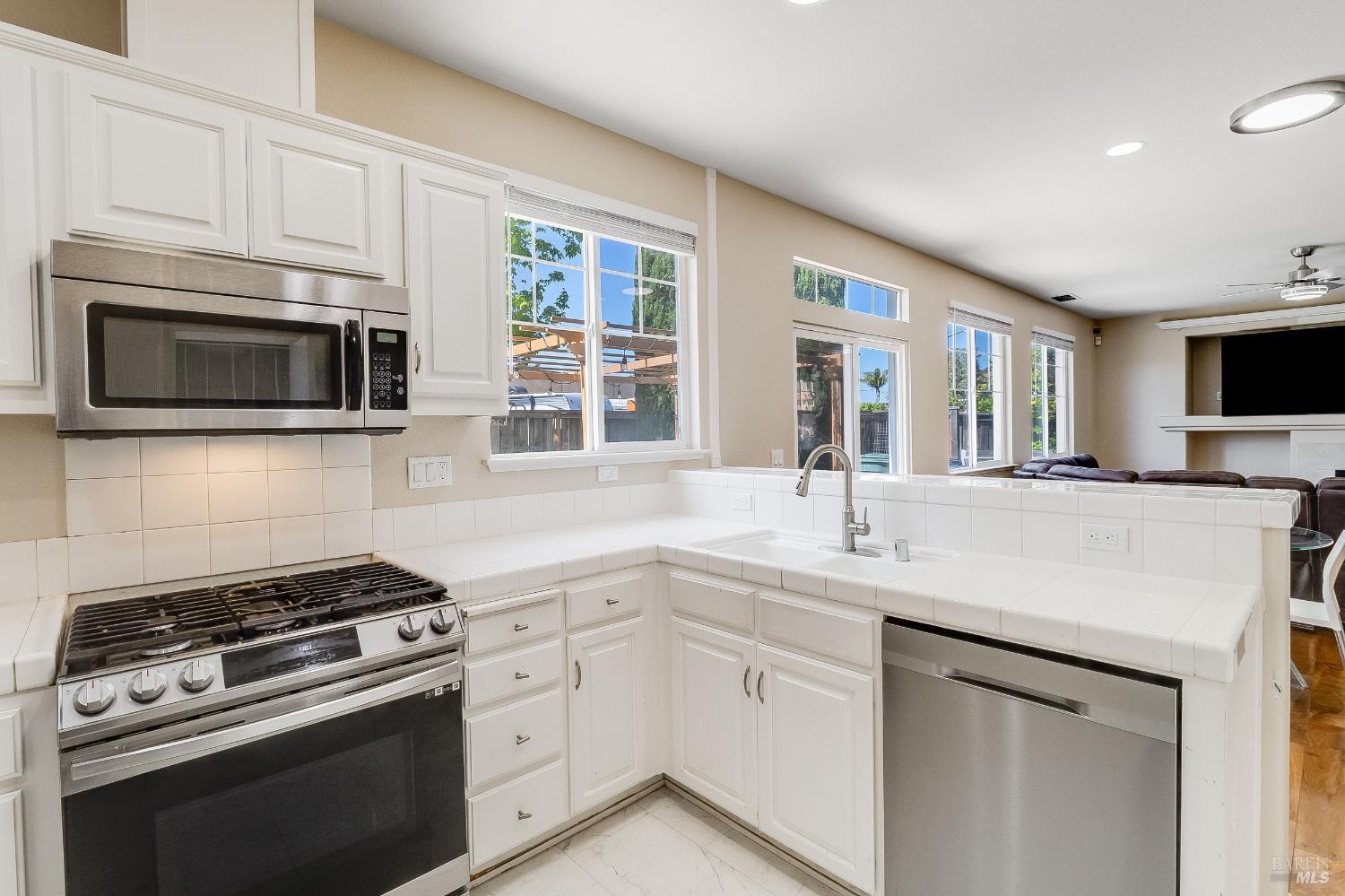 673 Rockspray Circle Pittsburg CA 94565
