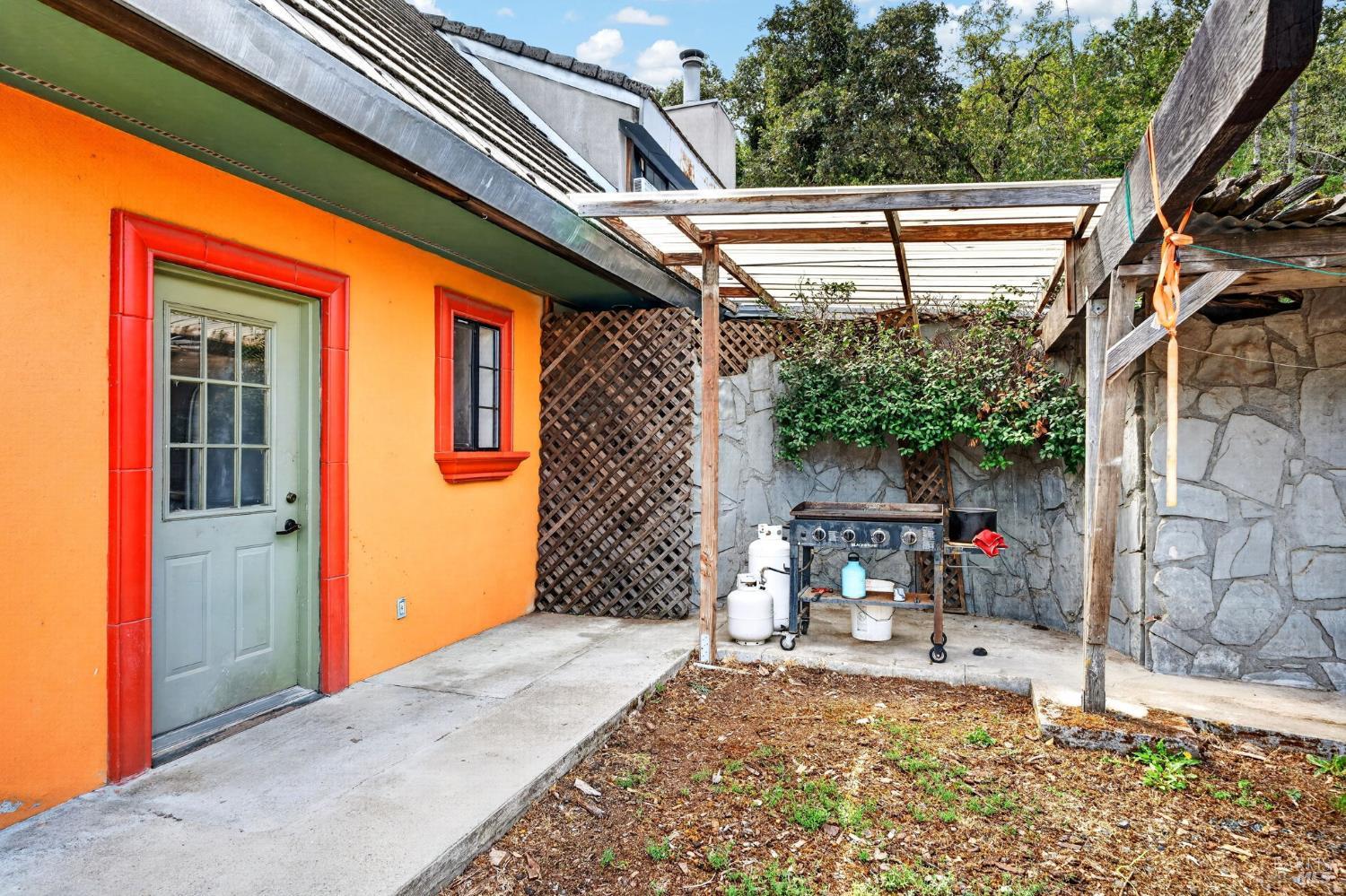 5455 First Gate Road Willits CA 95490