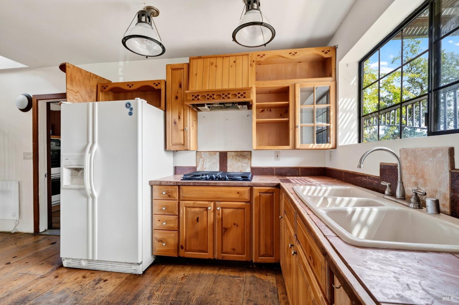 5455 First Gate Road Willits CA 95490