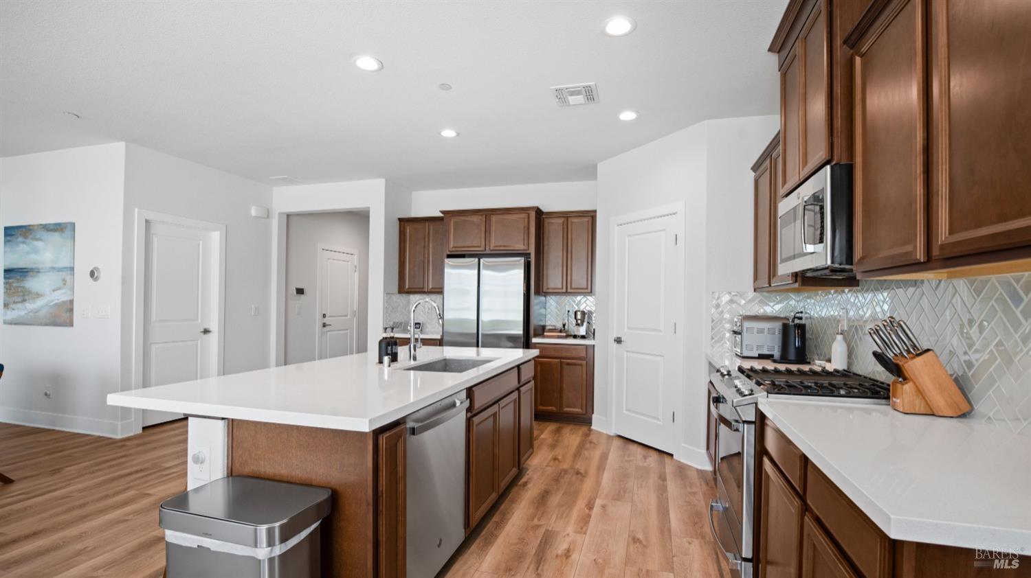 833 Cosmos Drive Vacaville CA 95687