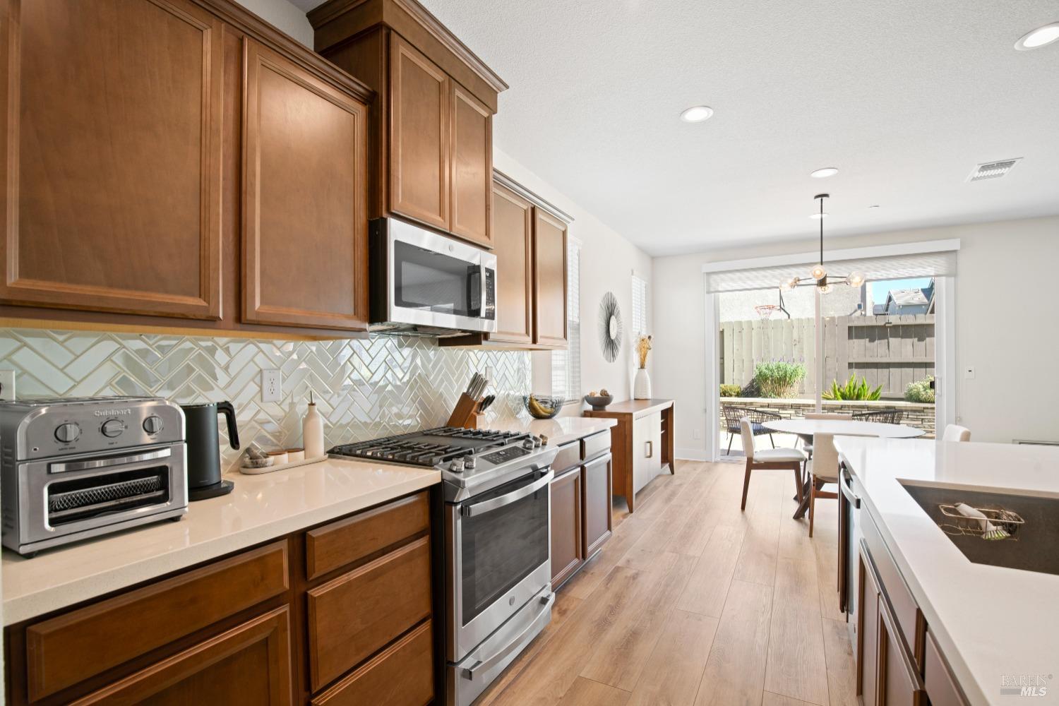 833 Cosmos Drive Vacaville CA 95687