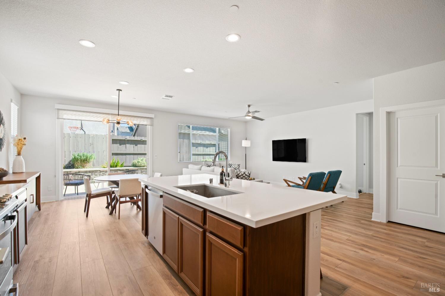 833 Cosmos Drive Vacaville CA 95687