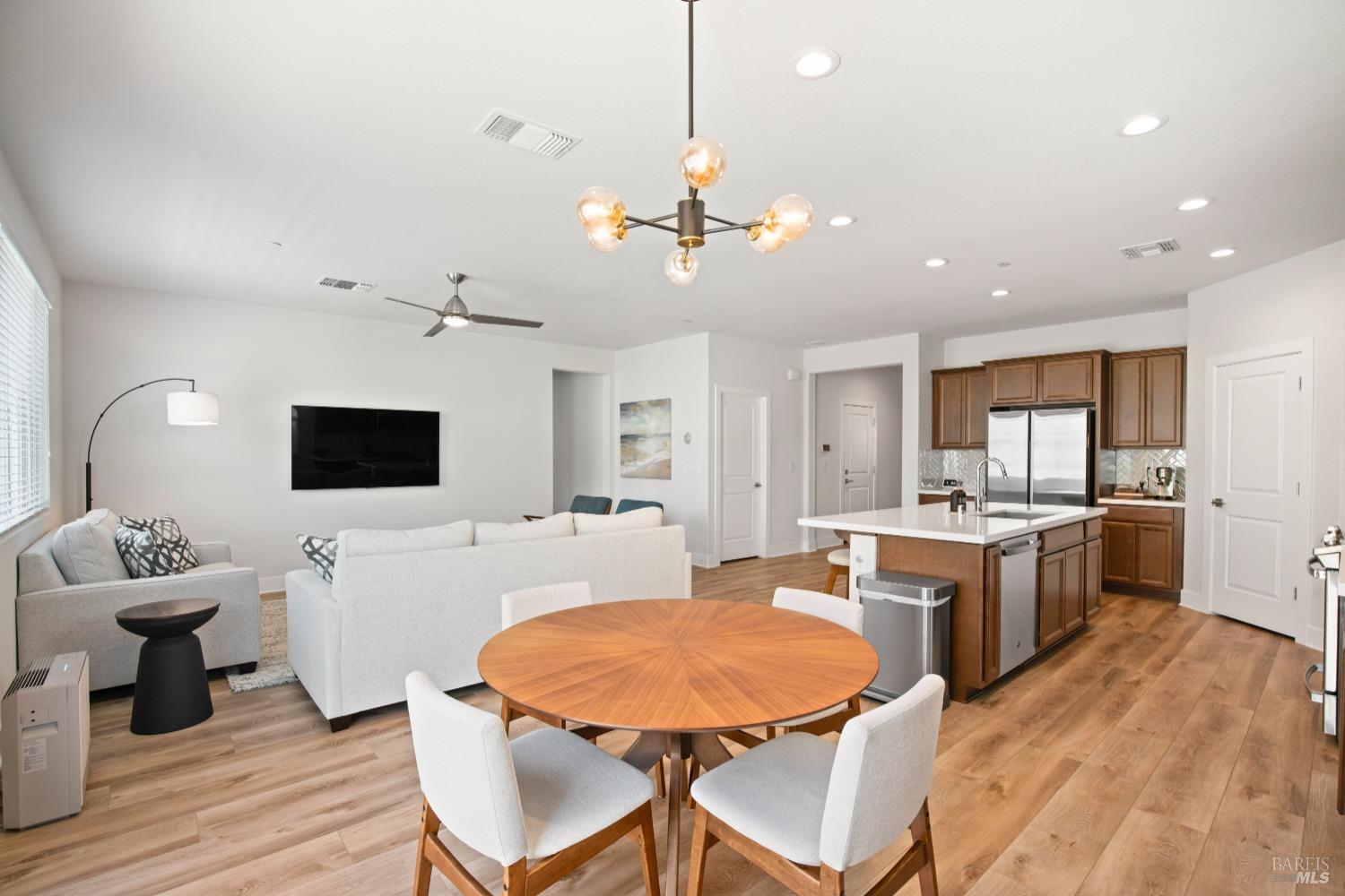 833 Cosmos Drive Vacaville CA 95687
