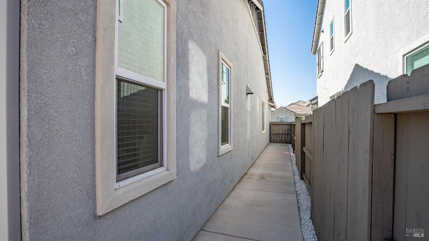 833 Cosmos Drive Vacaville CA 95687