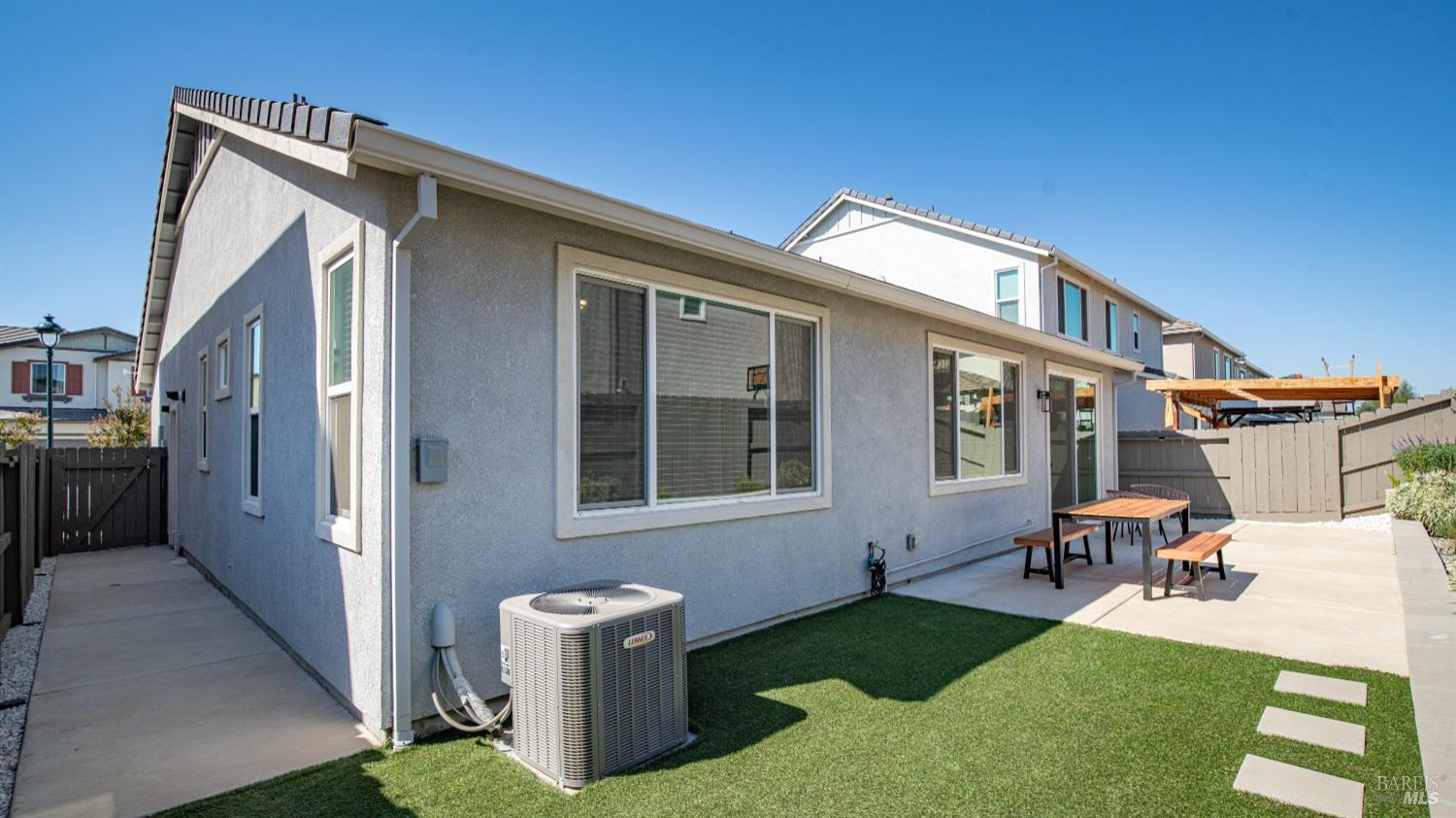 833 Cosmos Drive Vacaville CA 95687